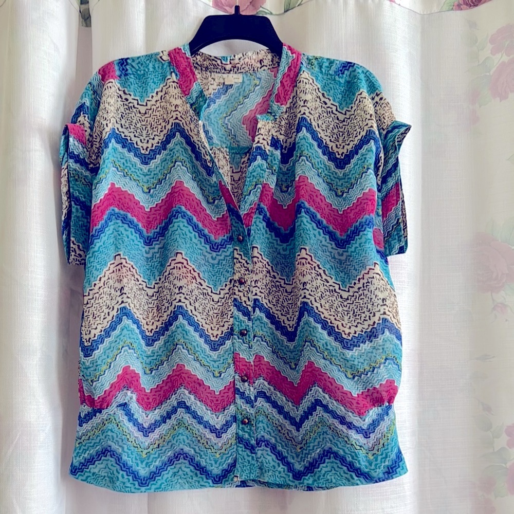 Colorful Zigzag Patterned Women's Top - image 2